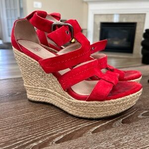 UGG Laurie Womens Sz 7 Shoes Red Strappy Suede Wedge Platform Espadrille Sandals
